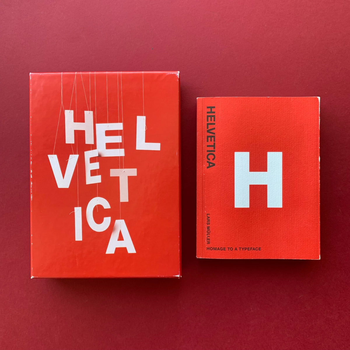 HELVETICA HOMAGE TO A TYPE FACE　洋書　古本Creative